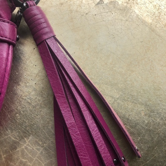 Beautiful plum colored leather purse by Botkler dark gray hardware‎ - Picture 4 of 5